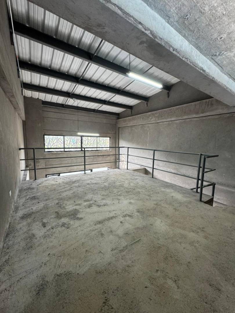 Local en Venta - Comuna Olímpica, Avenida de las Américas, 63,15 m² (foto 3) — CREBI