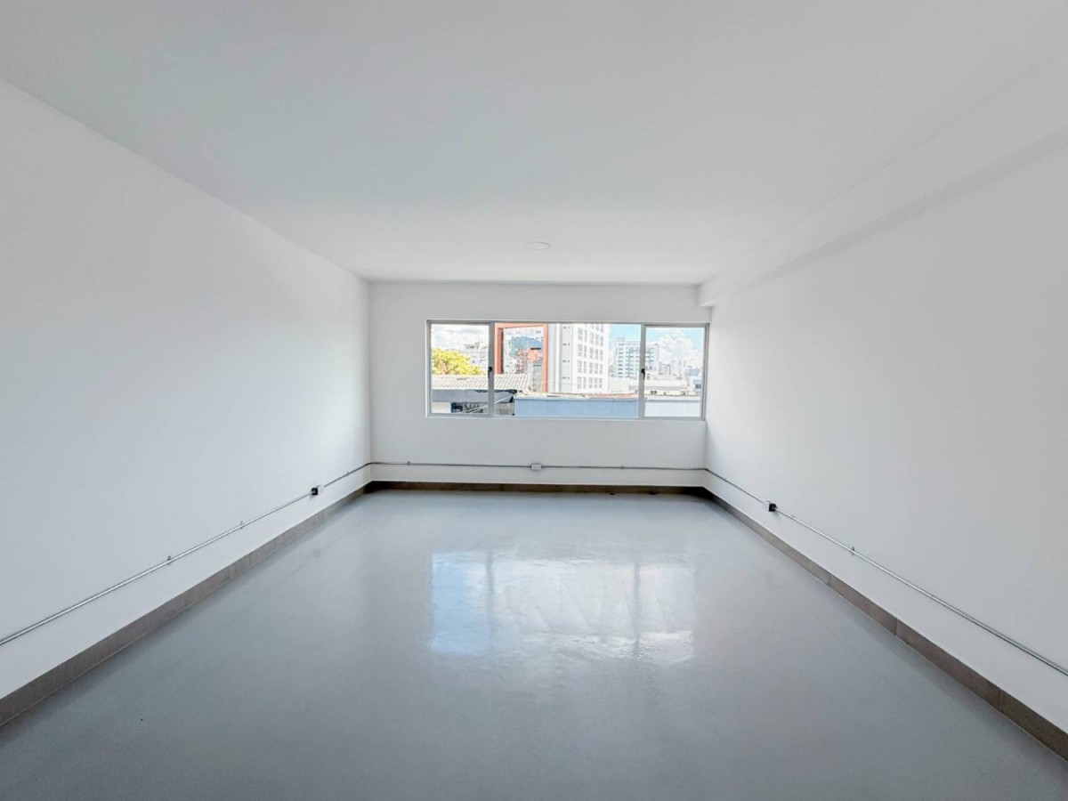 Local en Venta - San Jose, Calle 12, 379,0 m² (foto 20) — CREBI