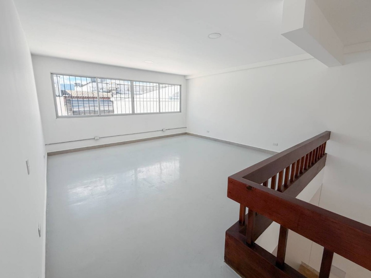 Local en Venta - San Jose, Calle 12, 379,0 m² (foto 8) — CREBI