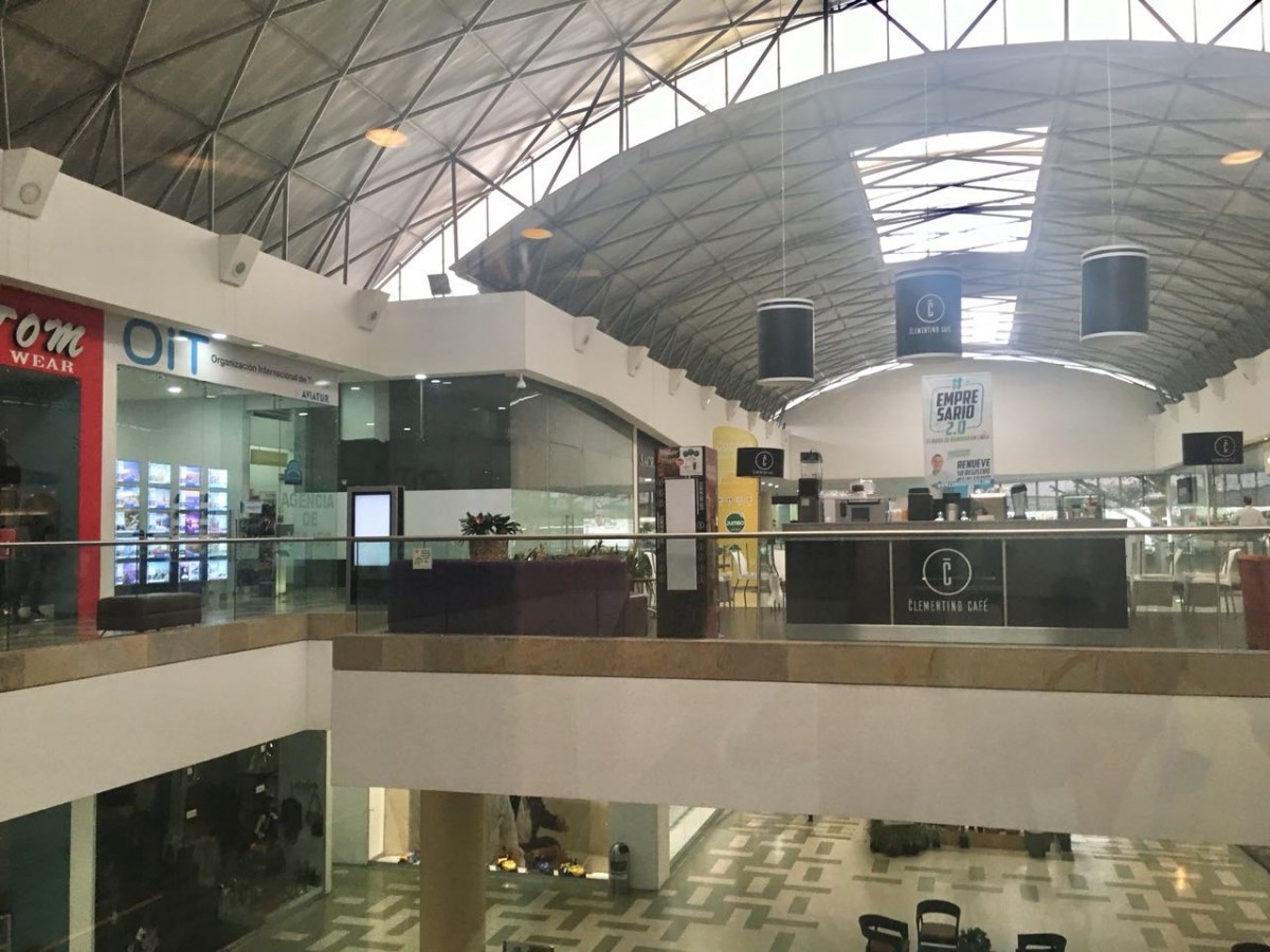 Local en Venta - Comuna Olímpica, Avenida 30 de Agosto, 84,0 m² (foto 5) — CREBI