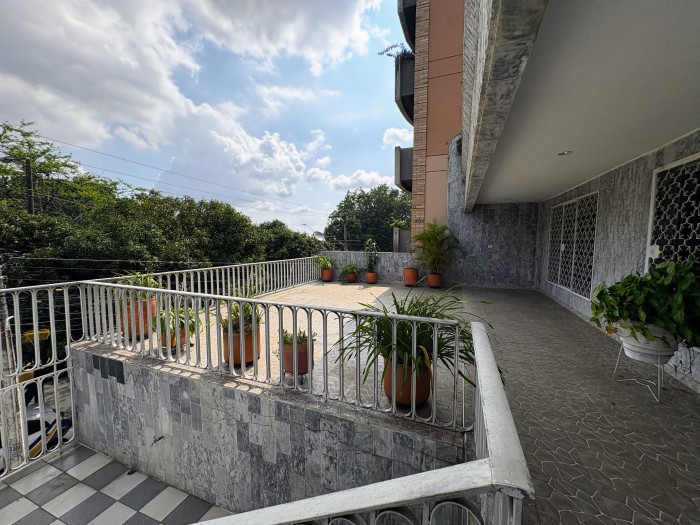 Multifamily en Venta - Tejares - Cristales, 488,0 m² (foto 3) — CREBI