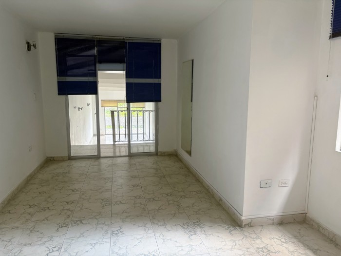 Multifamily en Venta - Tejares - Cristales, 488,0 m² (foto 9) — CREBI