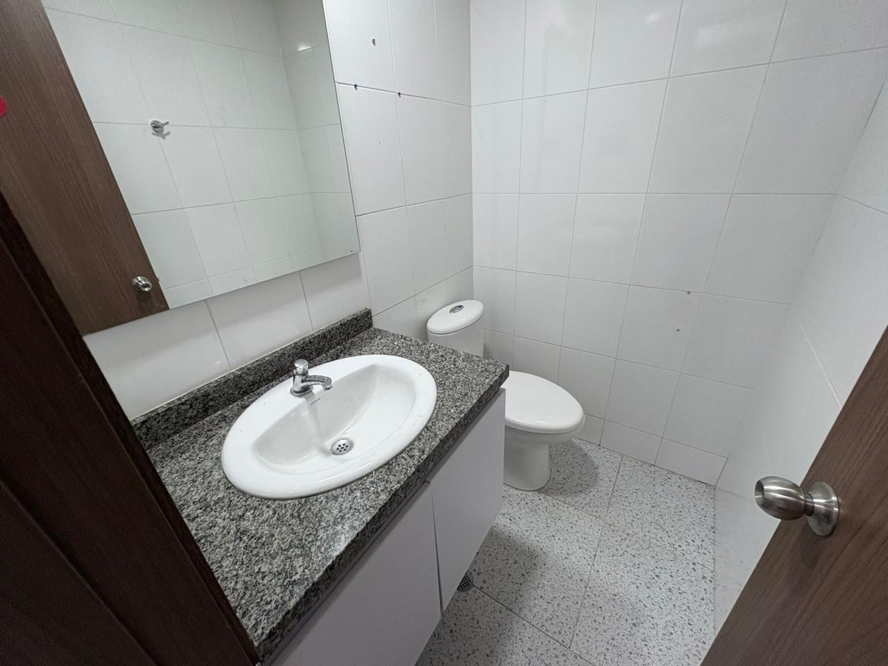 Edificio en Venta - Carrera 8, Siete de Agosto, 635,0 m² (foto 5) — CREBI