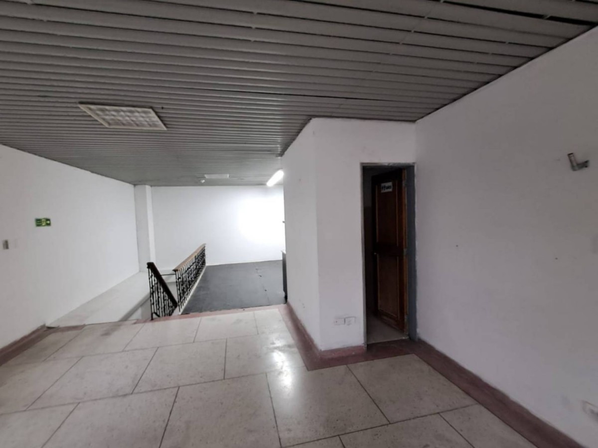 Local en Arriendo - Calle 23, Centro, 47,002 m² (foto 3) — CREBI