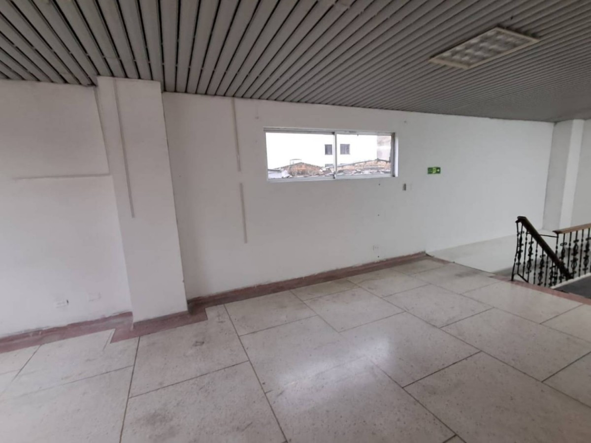 Local en Arriendo - Calle 23, Centro, 47,002 m² (foto 6) — CREBI