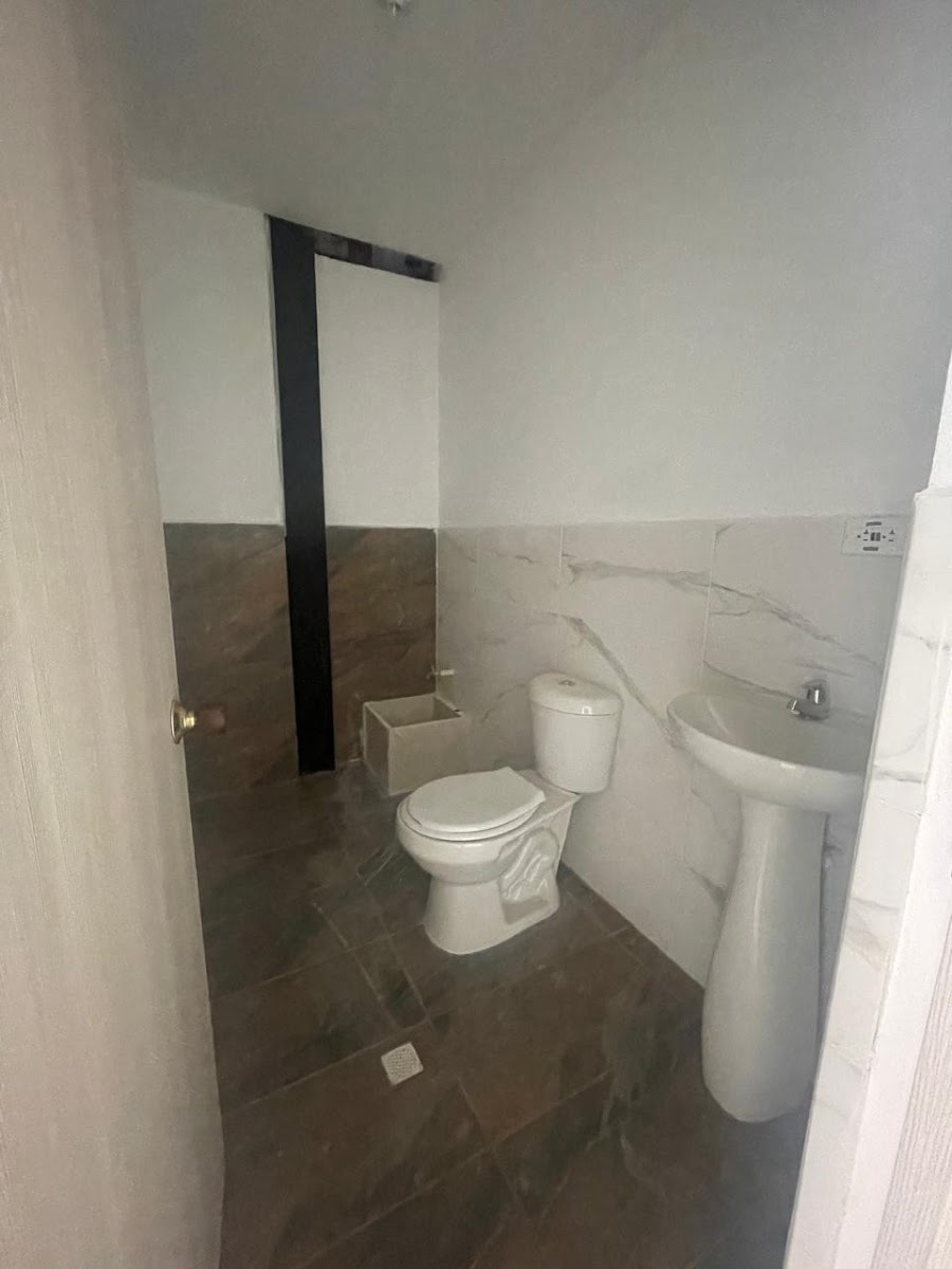 Local en Arriendo - Carrera 10, Maraya, 46,002 m² — CREBI
