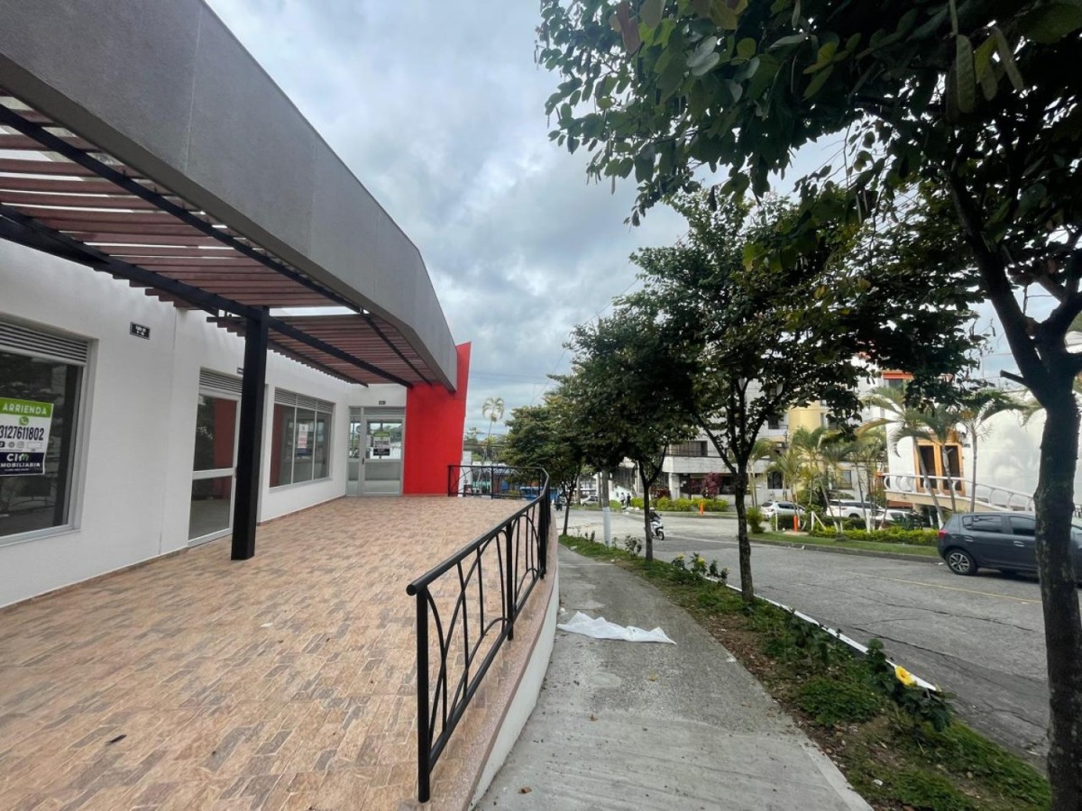 Local en Arriendo - Carrera 10, Maraya, 46,002 m² (foto 2) — CREBI