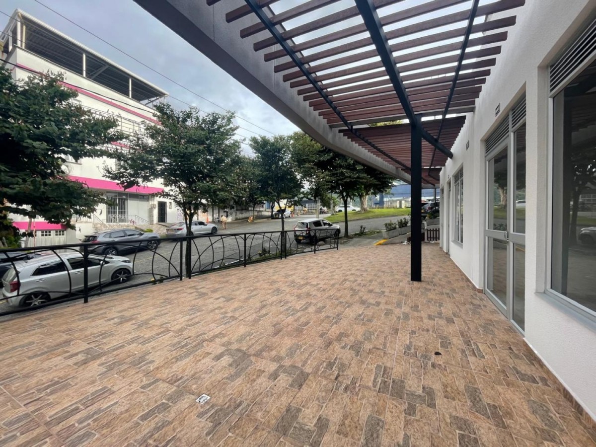 Local en Arriendo - Carrera 10, Maraya, 46,002 m² (foto 7) — CREBI