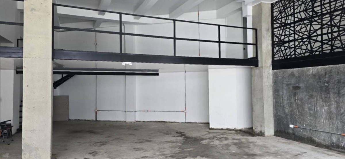 Local en Arriendo - Calle 11, Pinares de San Martin, 140,002 m² (foto 3) — CREBI