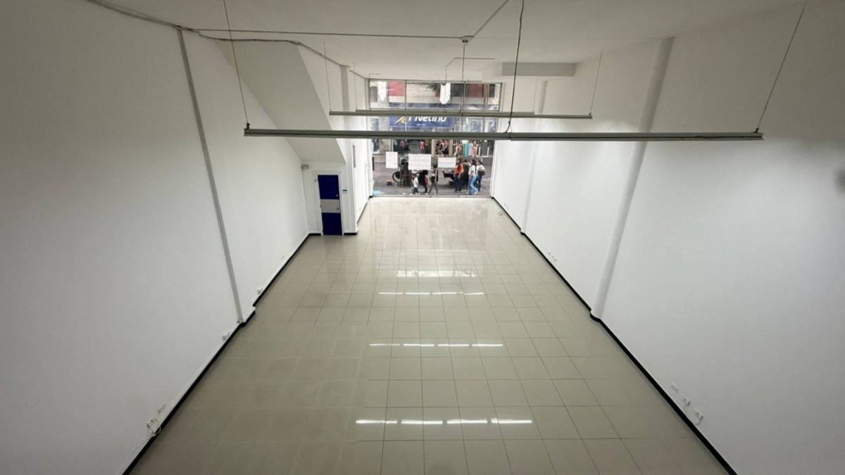 Local en Arriendo - Carrera 8, Sector Plaza de Bolivar, 335,002 m² (foto 5) — CREBI