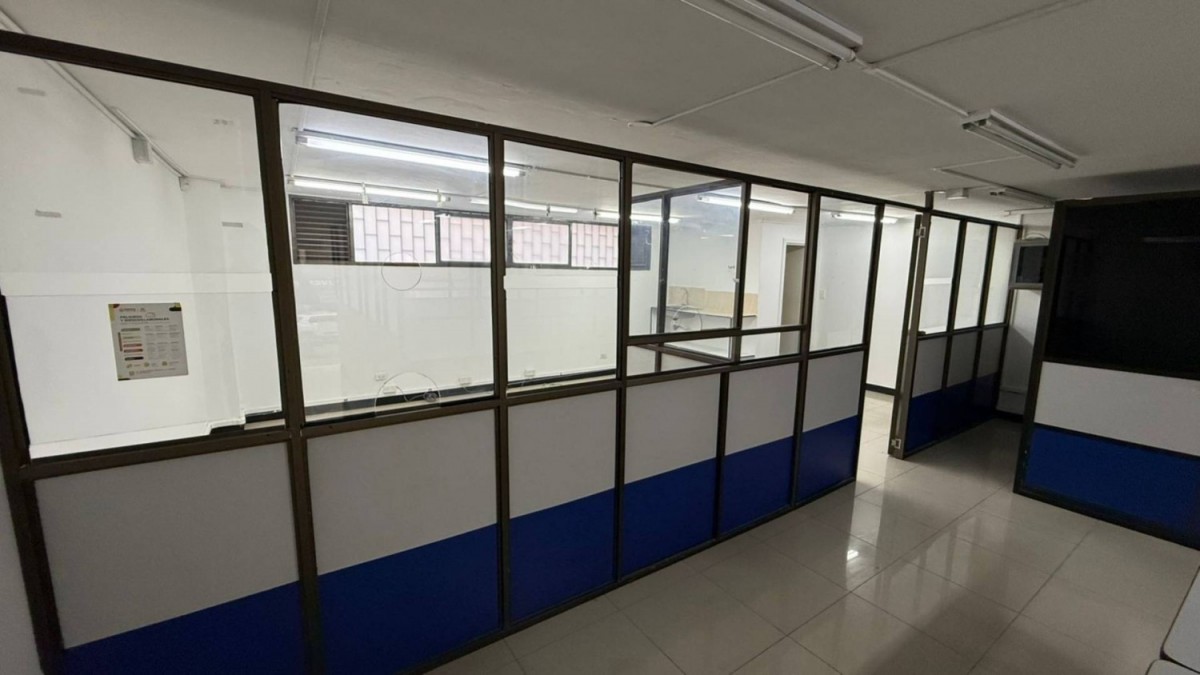 Local en Arriendo - Carrera 8, Sector Plaza de Bolivar, 335,002 m² (foto 6) — CREBI