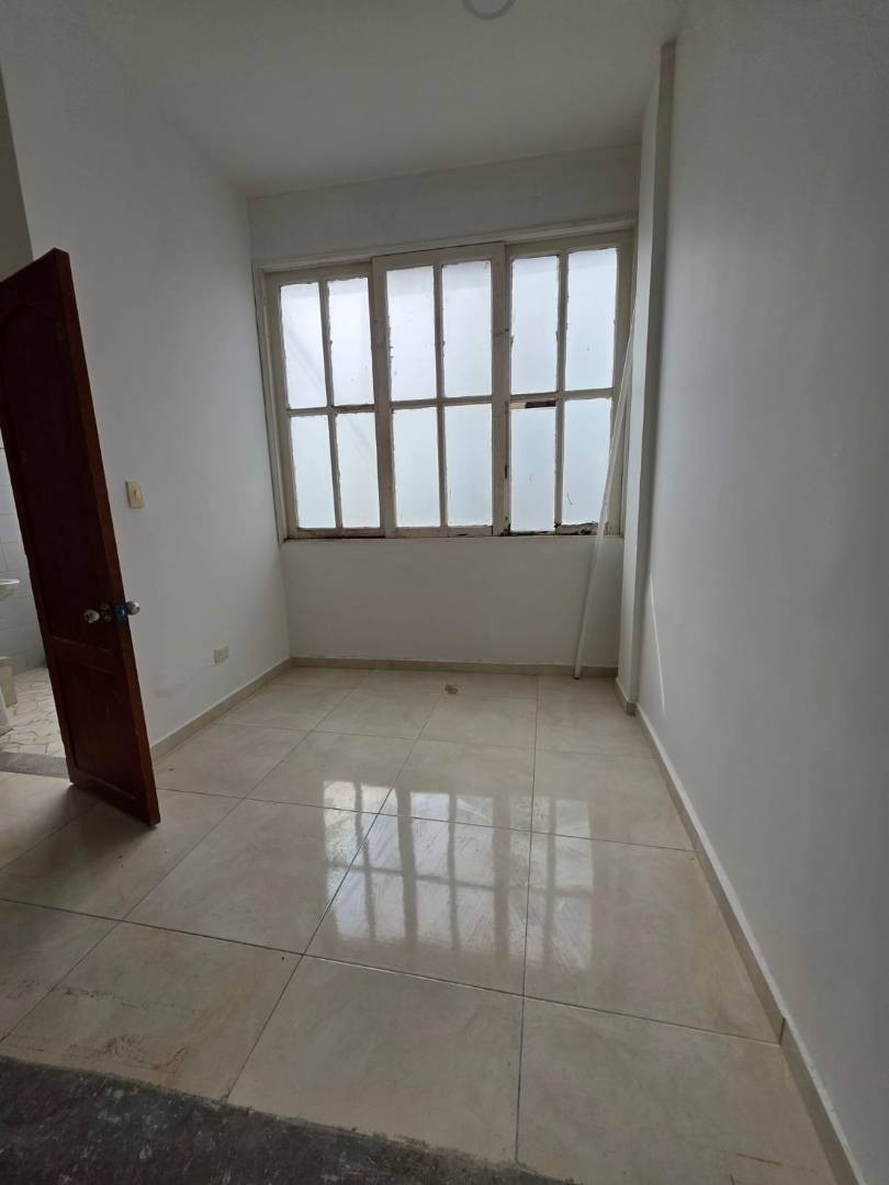 Local en Arriendo - Calle 16, Olaya Herrera, 125,002 m² (foto 8) — CREBI