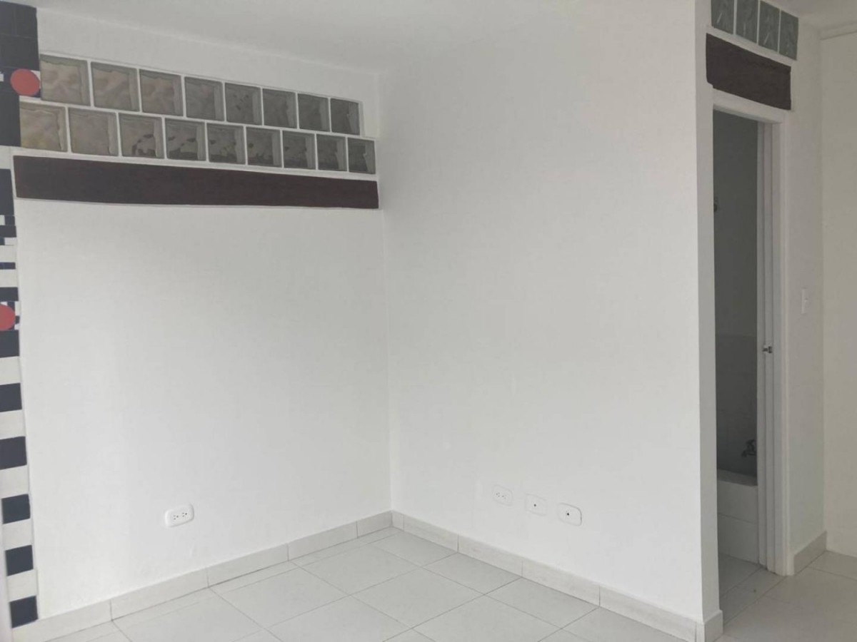 Local en Arriendo - Carrera 12 Bis, San Jose, 14,002 m² (foto 5) — CREBI