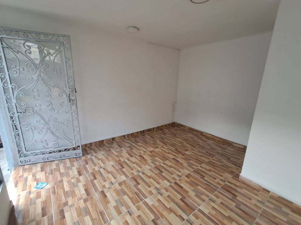 Local en Arriendo - Carrera 12B, Los Rosales, 15,002 m² (foto 3) — CREBI
