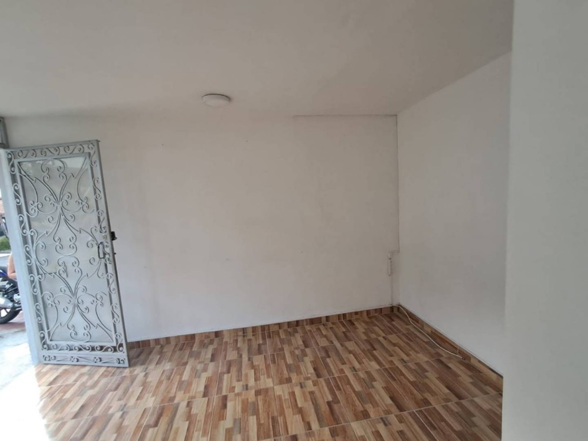 Local en Arriendo - Carrera 12B, Los Rosales, 15,002 m² (foto 4) — CREBI