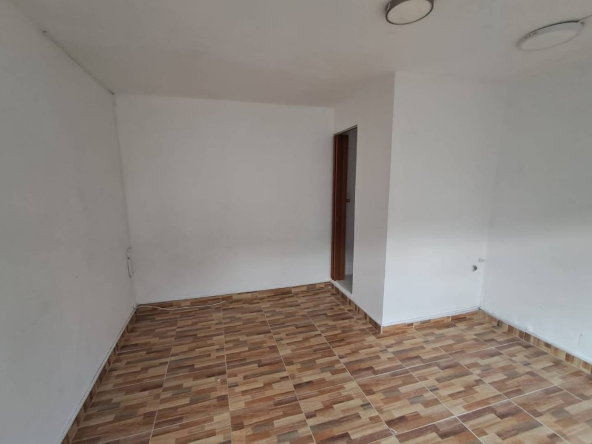Local en Arriendo - Carrera 12B, Los Rosales, 15,002 m² (foto 6) — CREBI