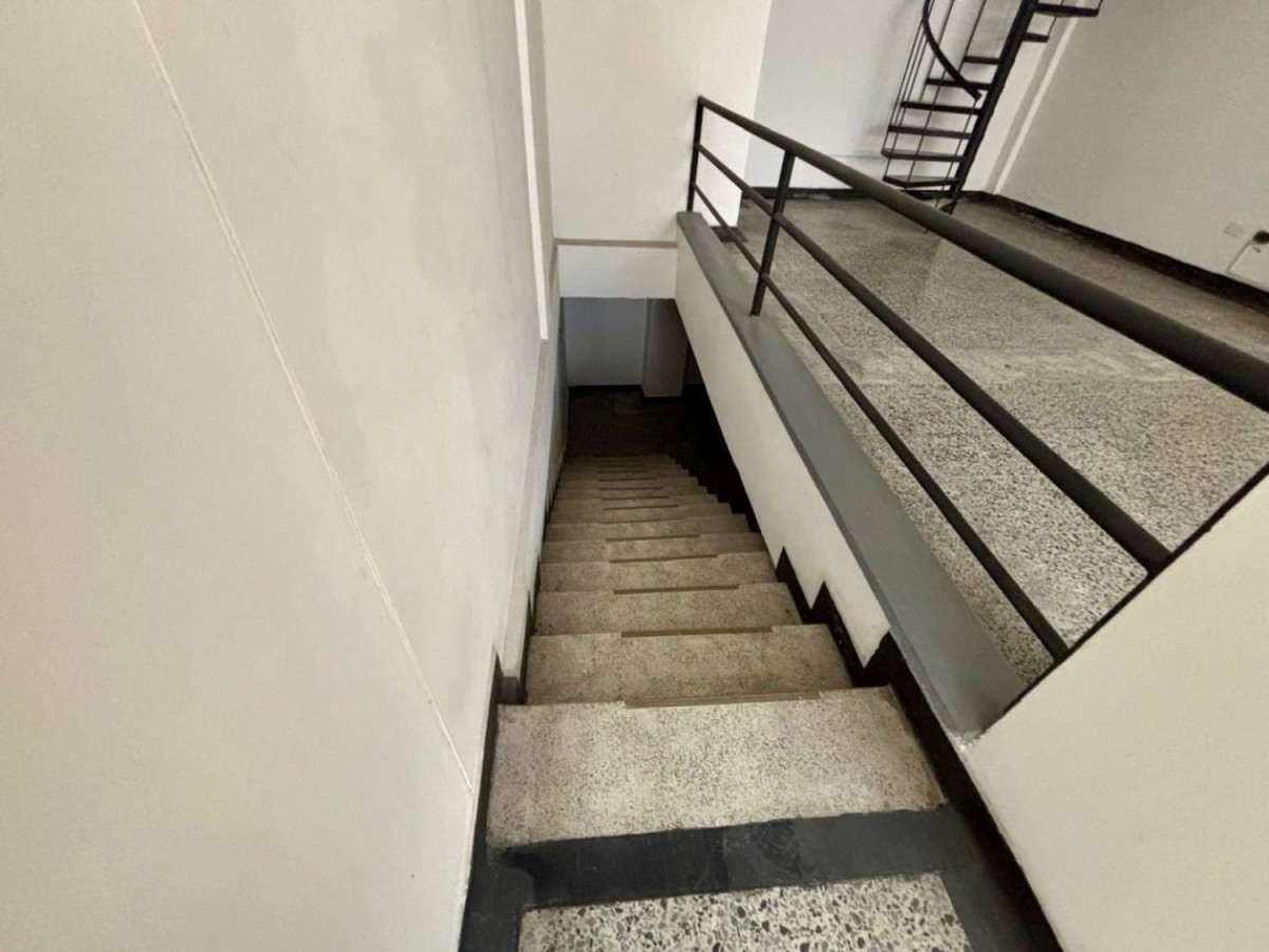 Local en Arriendo - Megabus, Sector Plaza de Bolivar, 180,002 m² (foto 5) — CREBI