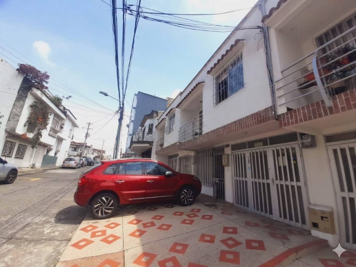 Local en Arriendo - Carrera 13, Popular Modelo, 105,002 m² — CREBI