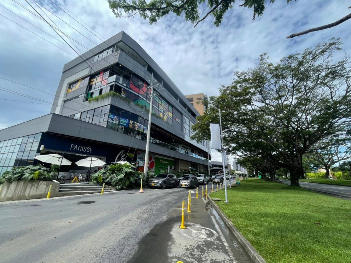 Local en Arriendo - Cerritos Mall, 44,002 m² (foto 2) — CREBI