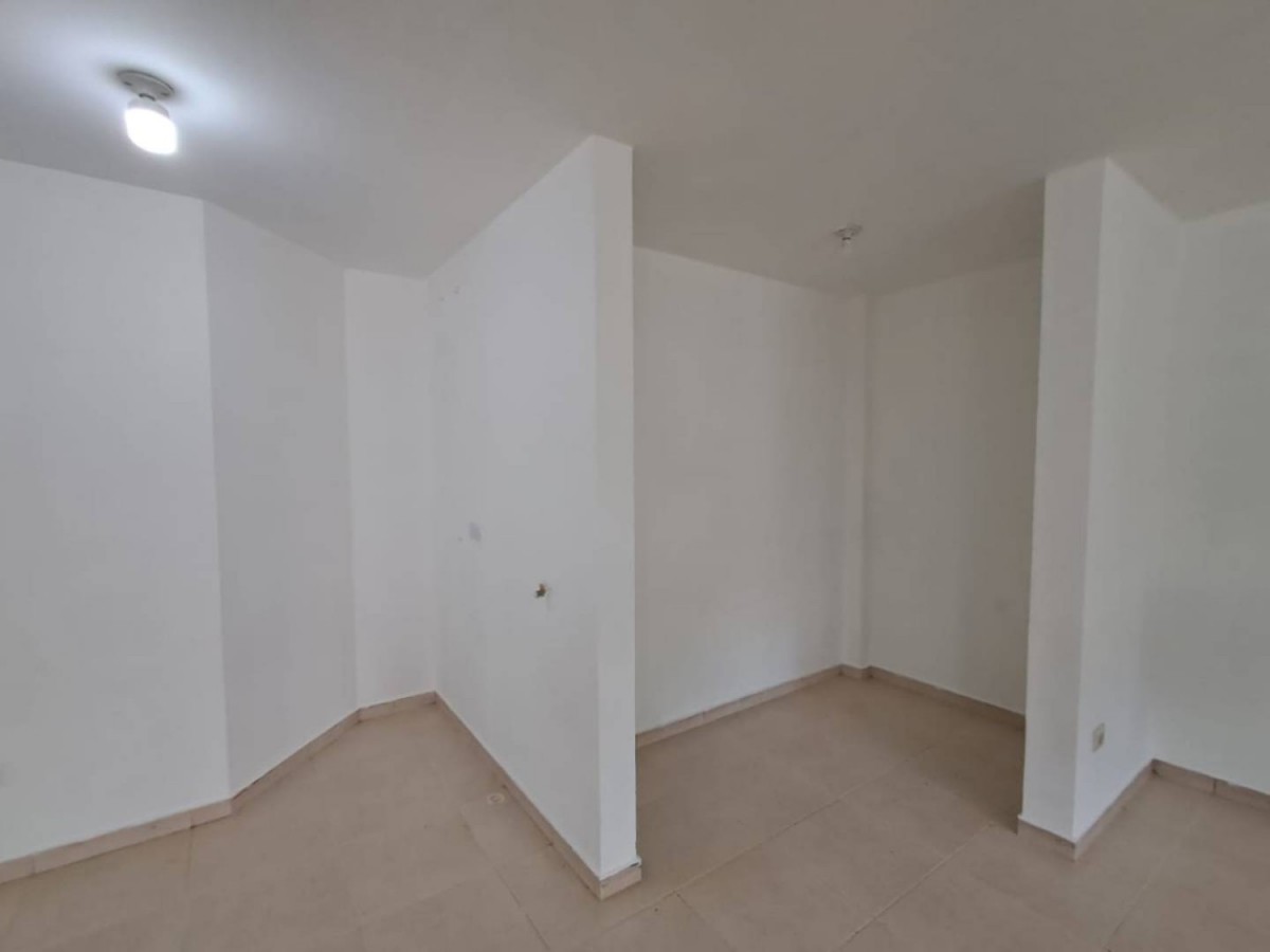 Local en Arriendo - Carrera 28B, 55,002 m² (foto 9) — CREBI