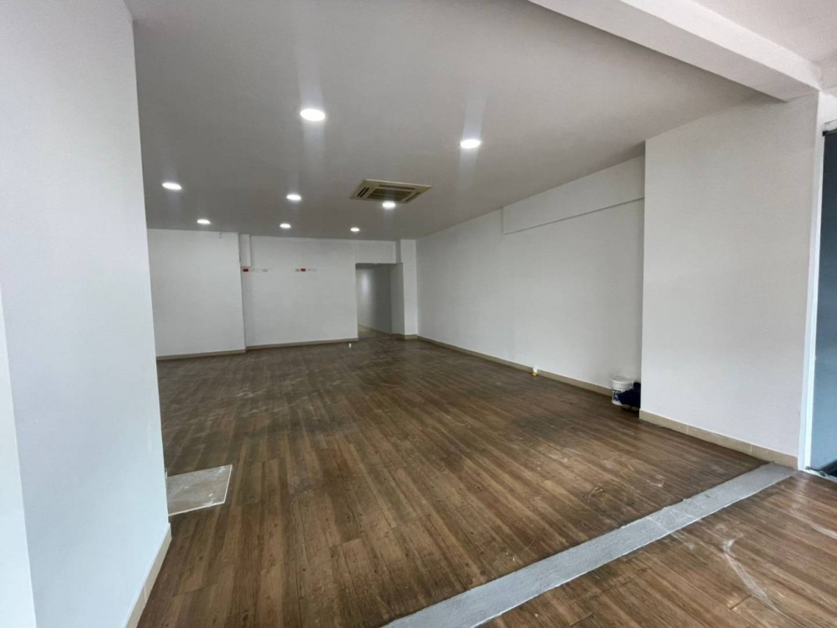 Local en Arriendo - Calle 21, Sector Plaza de Bolivar, 579,002 m² (foto 5) — CREBI