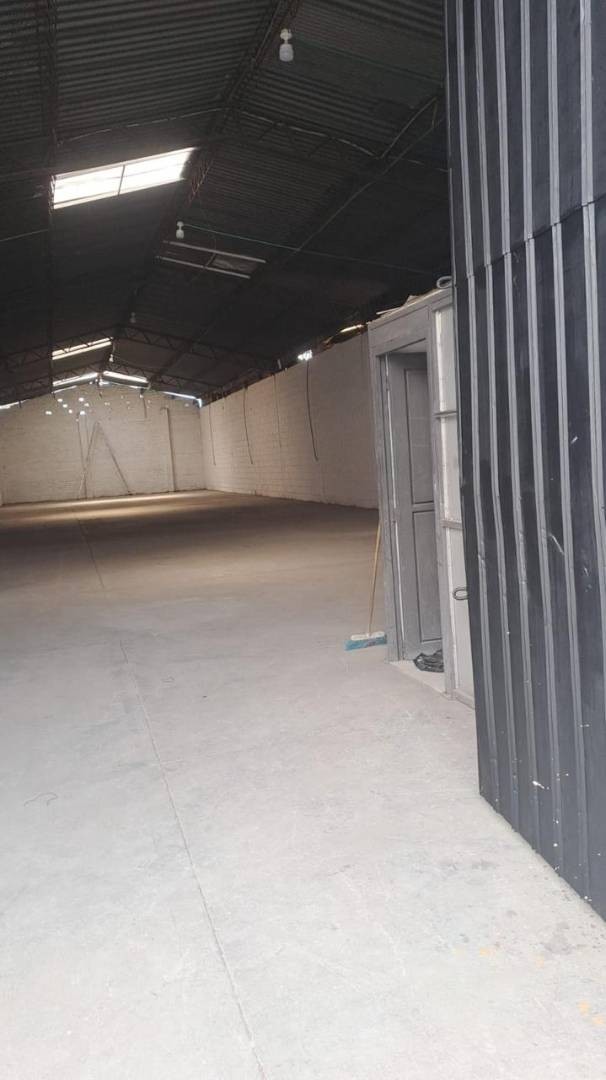 Bodega en Arriendo - Calle 80, La Romelia, 440,002 m² (foto 4) — CREBI