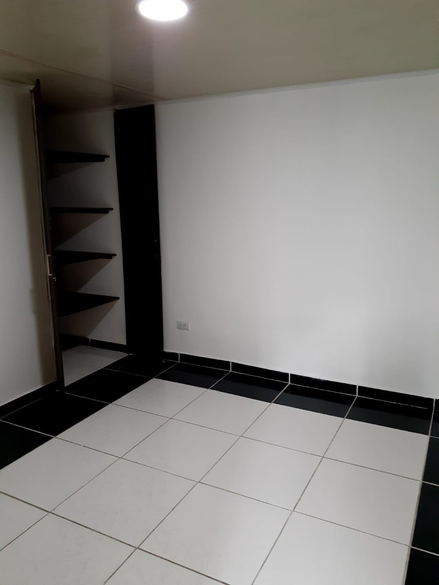 Multifamily en Venta - Transversal 21, La Pradera, 450,002 m² (foto 6) — CREBI