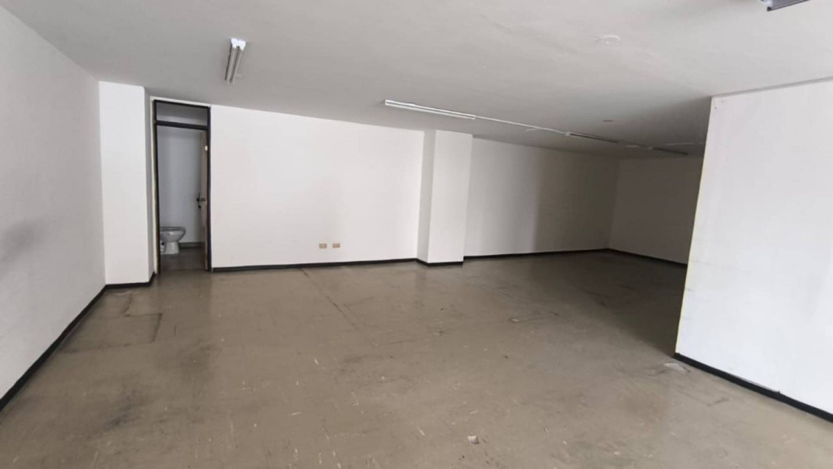 Oficina  en Arriendo - Carrera 24, Comuna Cumanday, 77,002 m² (foto 5) — CREBI