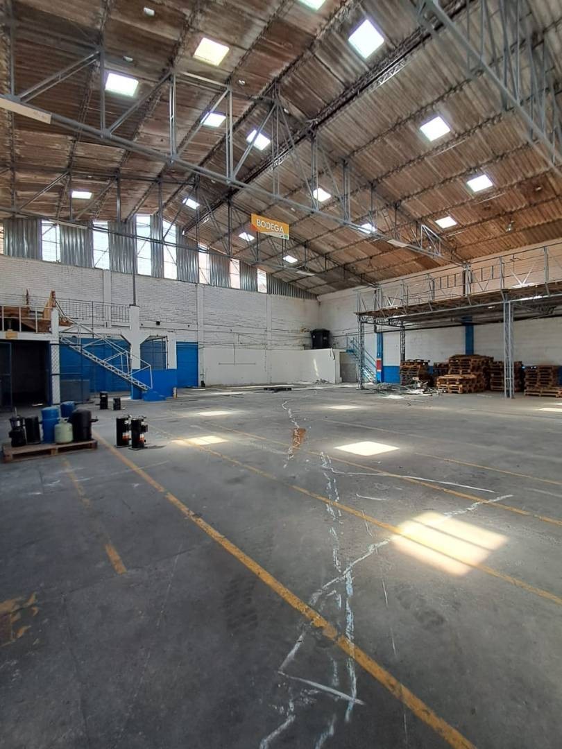 Bodega en Arriendo - Carrera 9, Alfonso Lopez, 1400,002 m² (foto 4) — CREBI