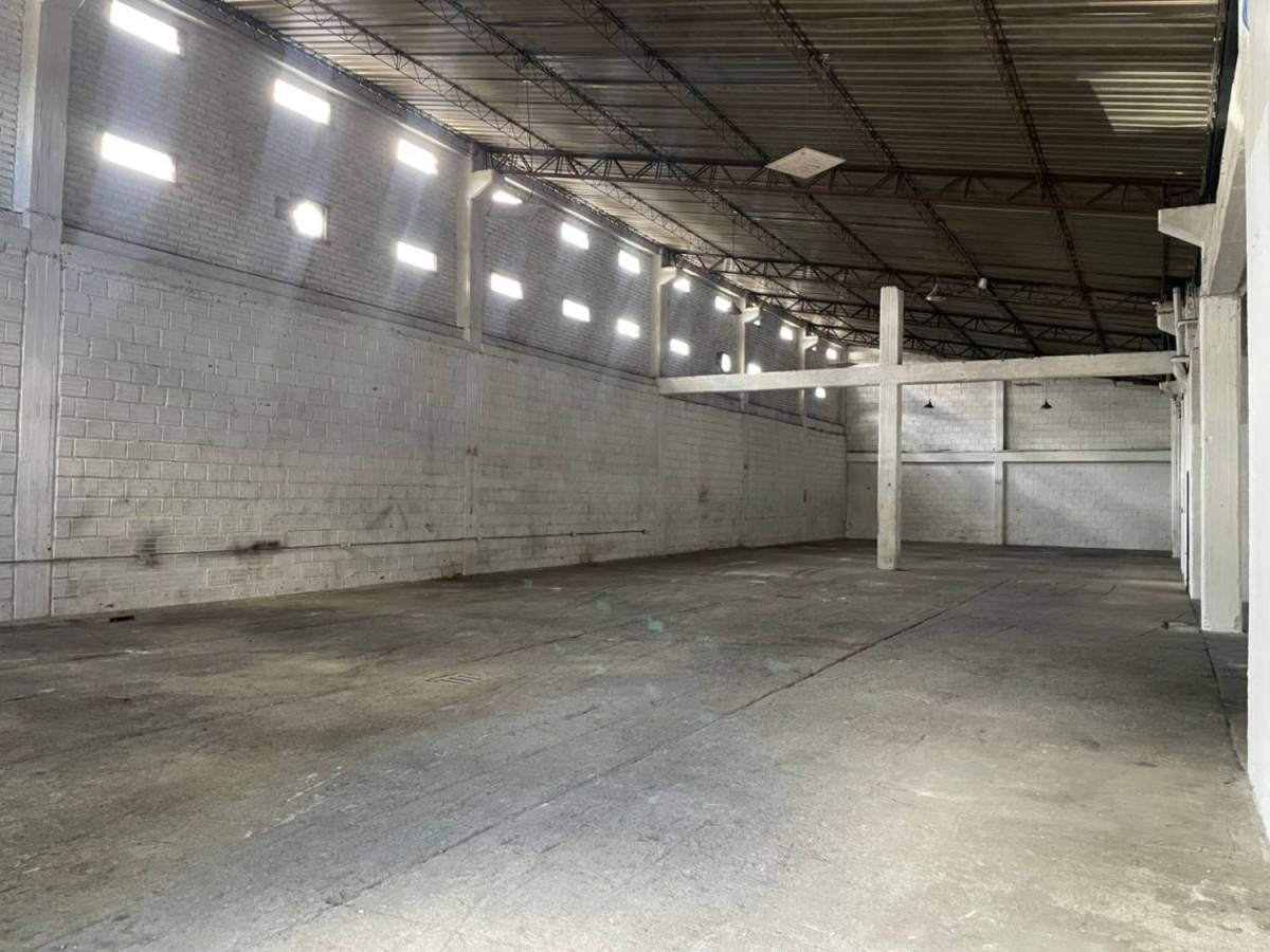 Bodega en Arriendo - Carrera 5, Comuna del Café, 730,002 m² (foto 4) — CREBI