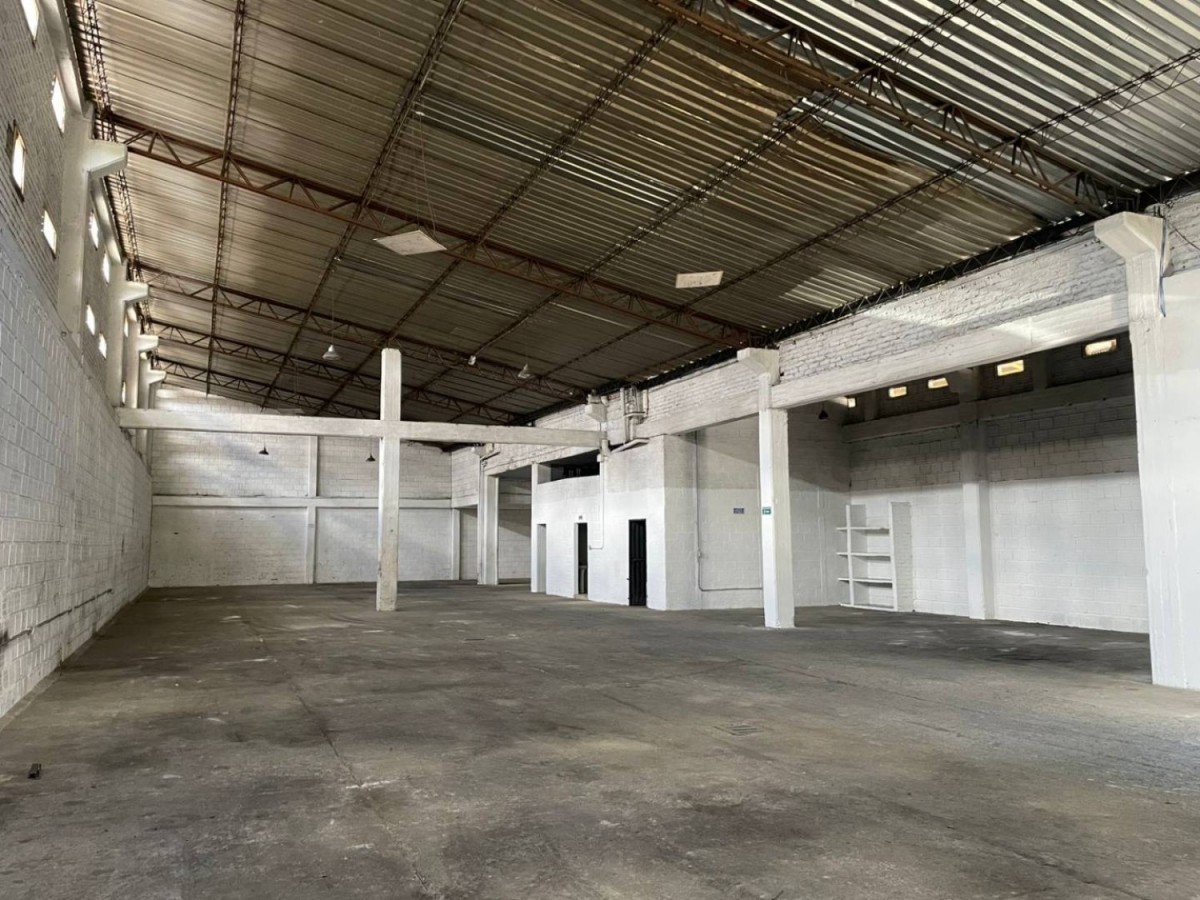 Bodega en Arriendo - Carrera 5, Comuna del Café, 730,002 m² (foto 7) — CREBI