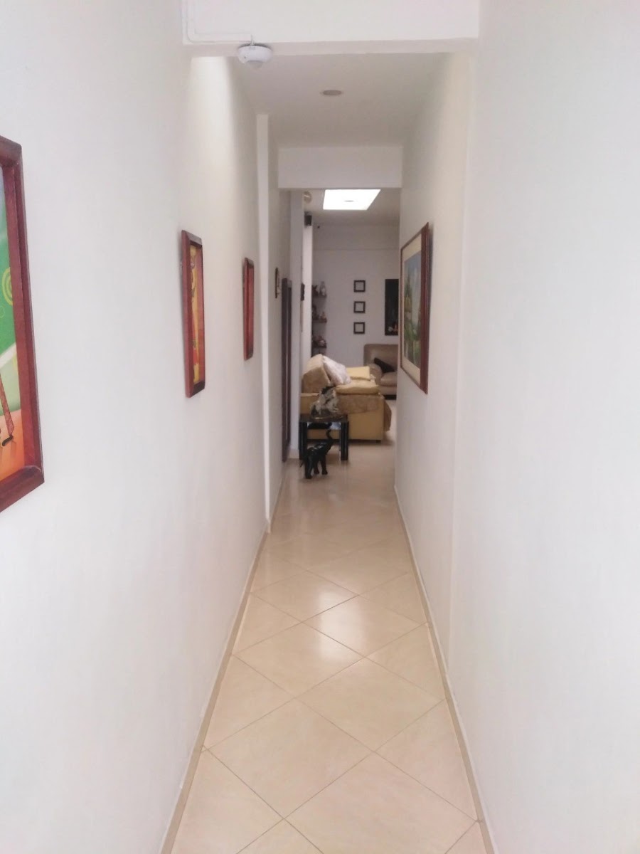 Multifamily en Venta - Calle 9 Bis, Corocito, 380,002 m² — CREBI