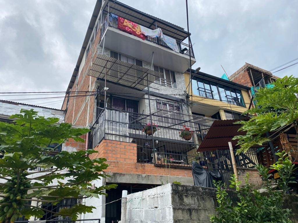 Multifamily en Venta - Carrera 34A, Perla del Otún, 326,002 m² — CREBI