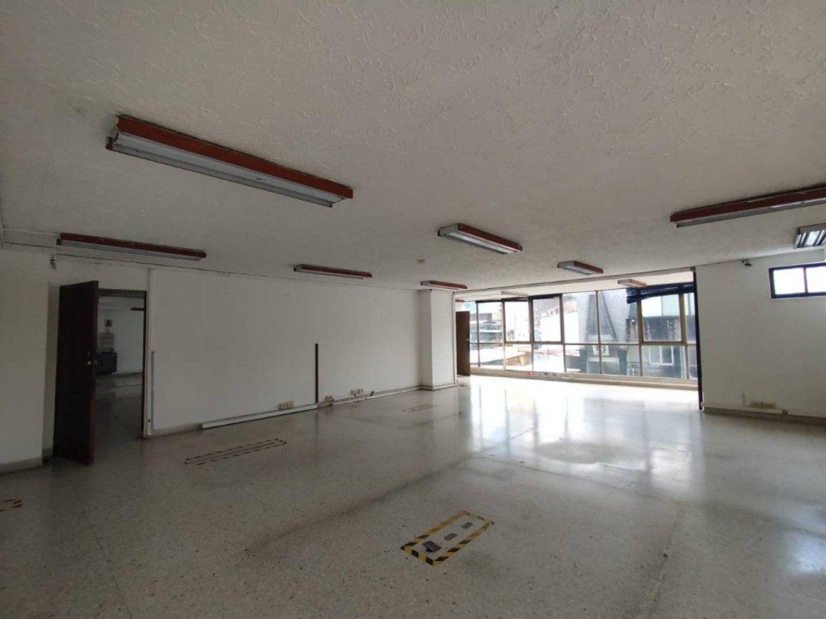 Edificio en Arriendo - Plaza de Bolivar, Sector Plaza de Bolivar, 3016,002 m² (foto 9) — CREBI