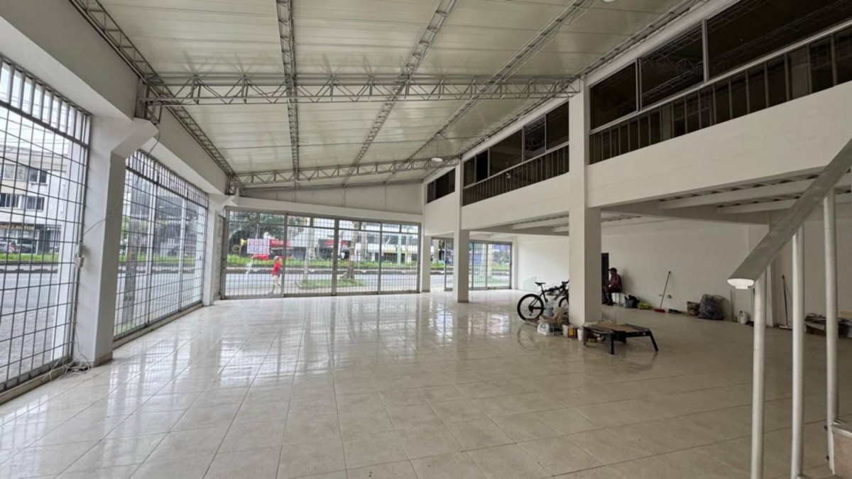 Local en Arriendo - Calle 32, Brasilia, 282,002 m² (foto 3) — CREBI
