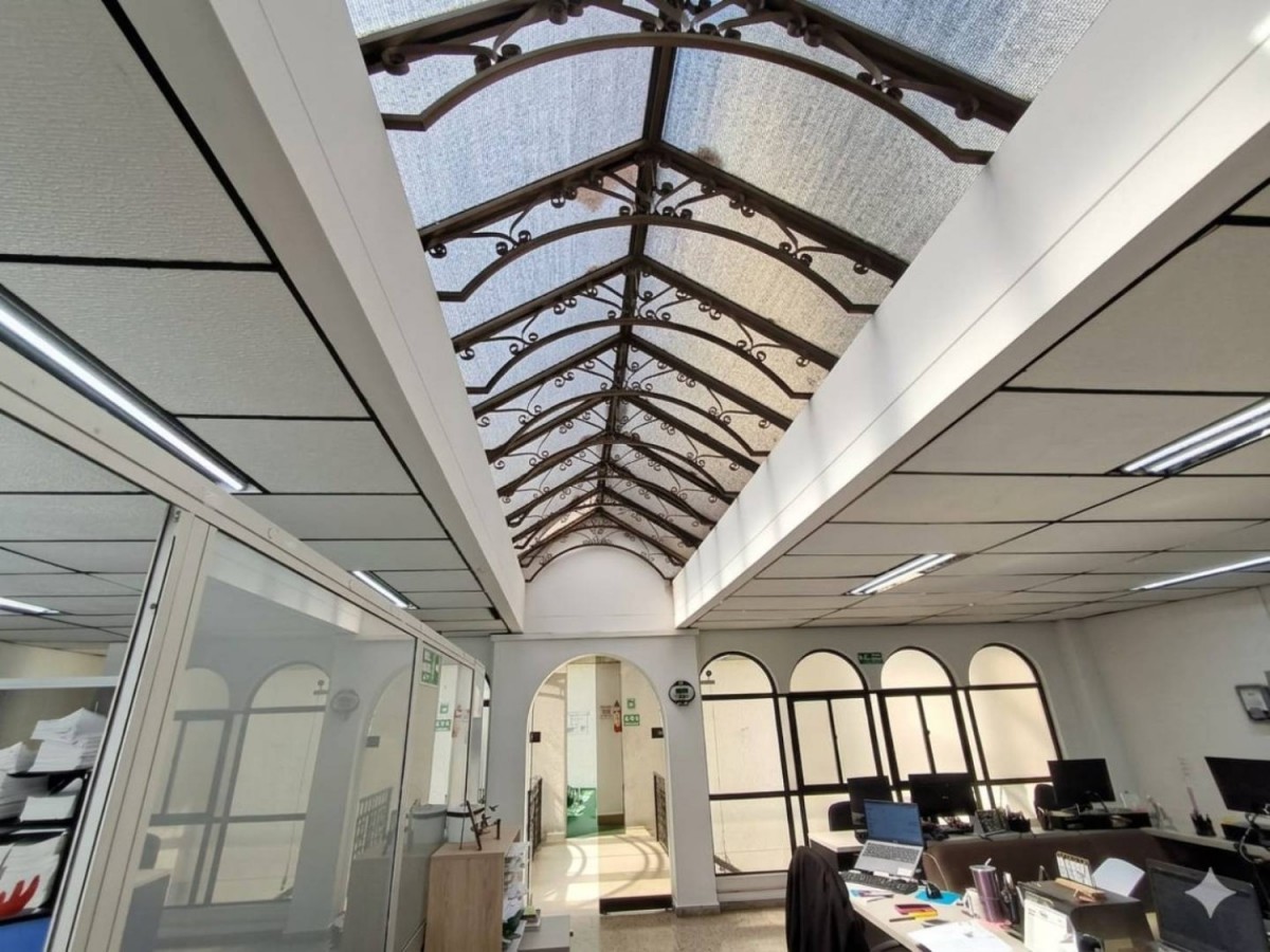Oficina  en Arriendo - Carrera 6, Sector Plaza de Bolivar, 80,002 m² (foto 3) — CREBI
