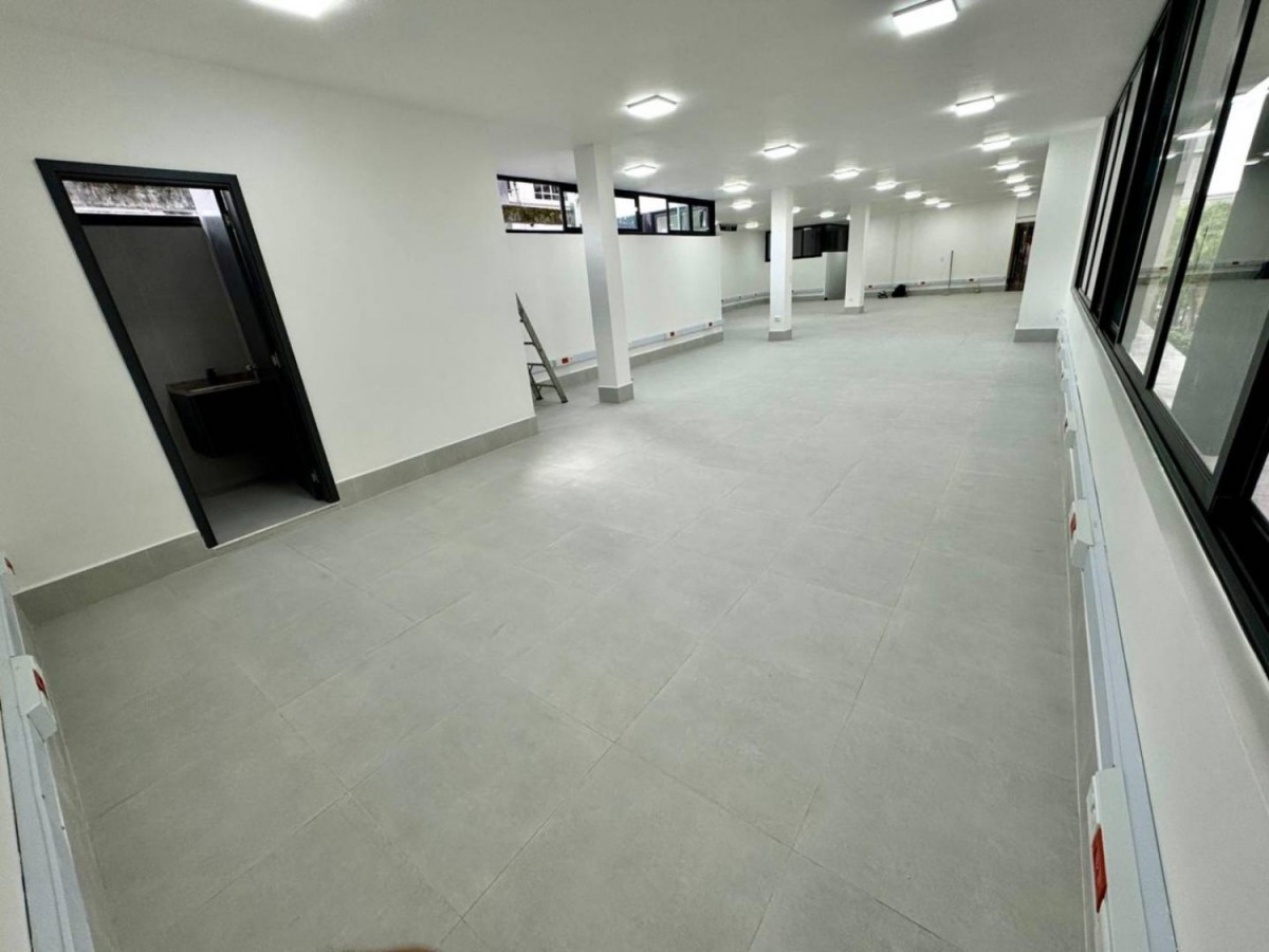 Oficina  en Arriendo - Carrera 7B, Alfonso Lopez, 173,002 m² (foto 9) — CREBI