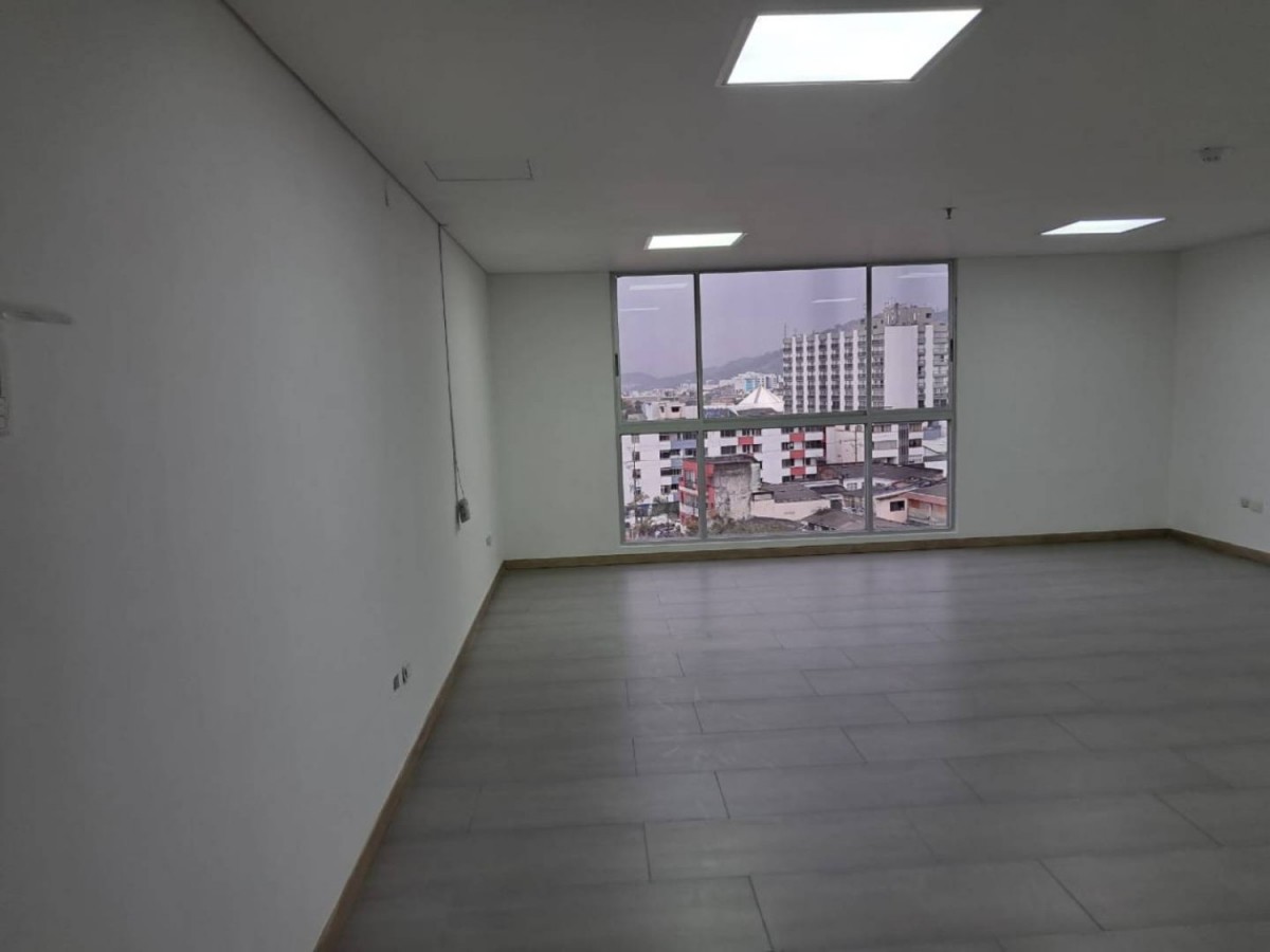 Oficina  en Arriendo - Carrera 12, San Jose, 53,002 m² (foto 5) — CREBI