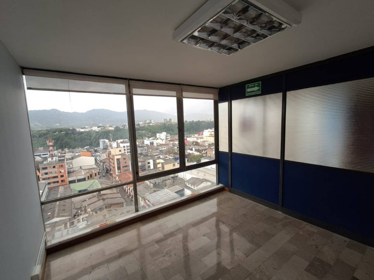Oficina  en Arriendo - Calle 23, Centro, 59,002 m² (foto 7) — CREBI