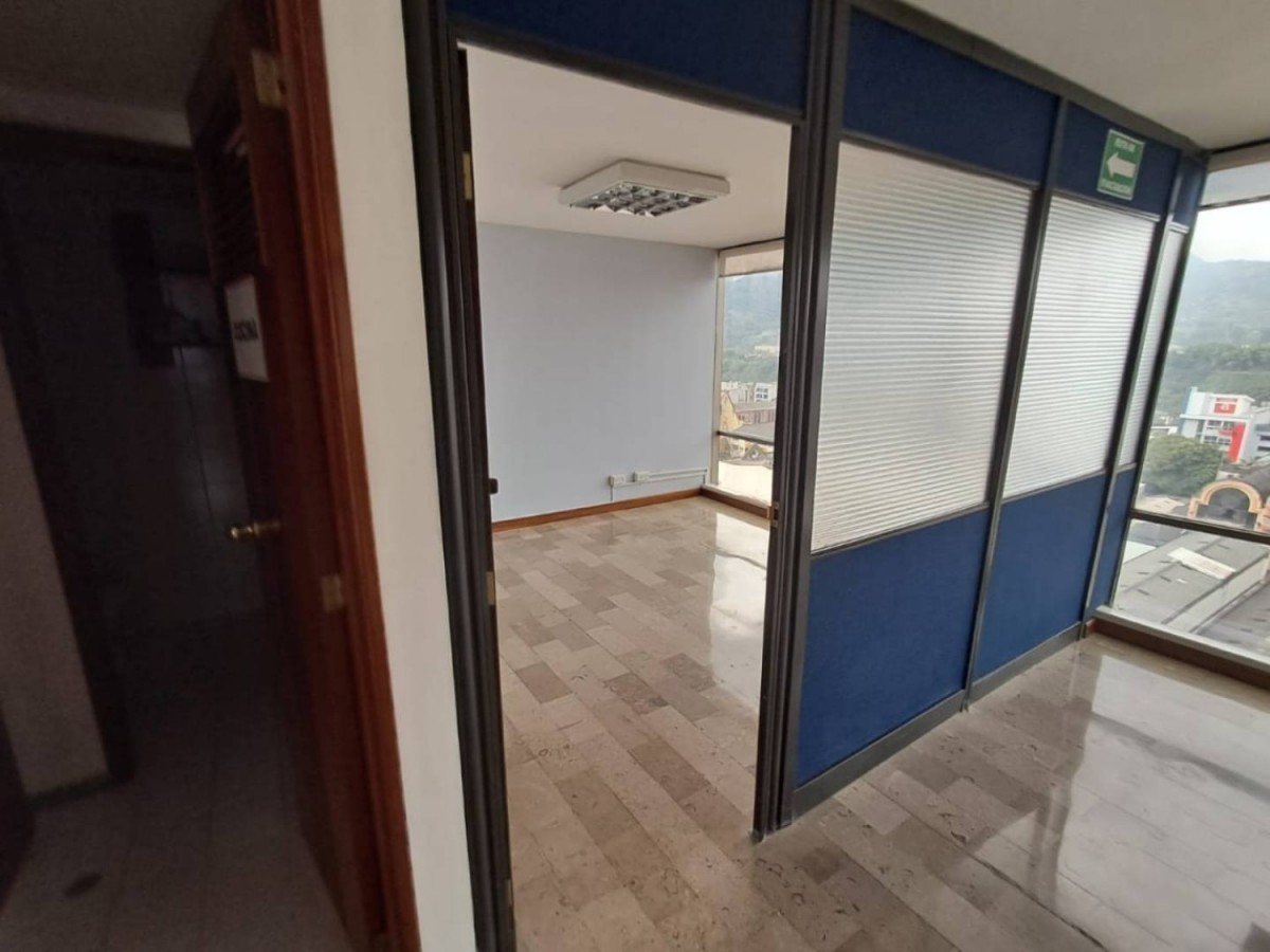 Oficina  en Arriendo - Calle 23, Centro, 59,002 m² (foto 8) — CREBI