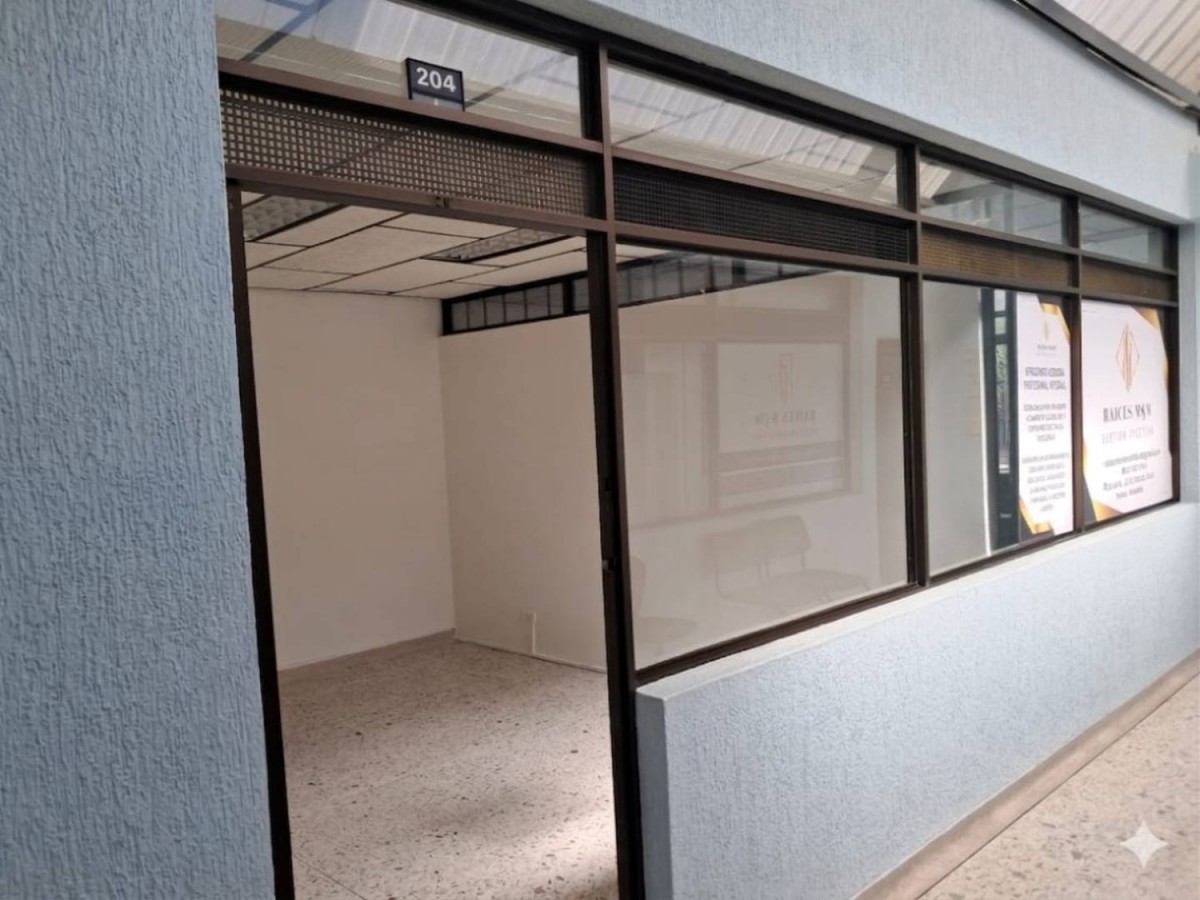 Oficina  en Arriendo - Carrera 6, Sector Plaza de Bolivar, 17,002 m² (foto 2) — CREBI