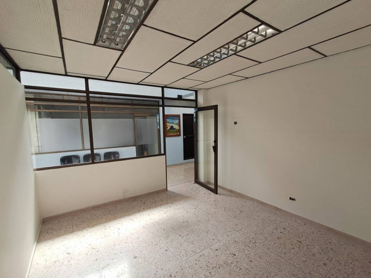 Oficina  en Arriendo - Carrera 6, Sector Plaza de Bolivar, 17,002 m² (foto 6) — CREBI