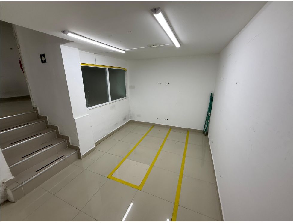 Local en Arriendo - Calle 25, Centenario, 300,0 m² (foto 2) — CREBI