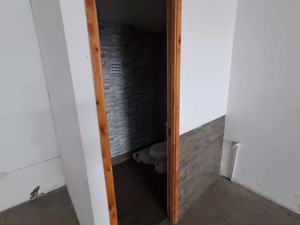 Local en Arriendo en El Limonar, Dosquebradas, 75,0 m² — CREBI