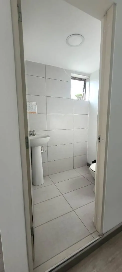Oficina en Arriendo en Los Alamos, Pereira, 50,0 m² — CREBI