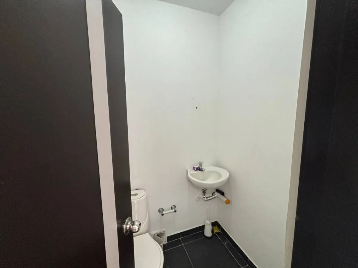Oficina en Arriendo en Alfonso Lopez, Pereira, 19,0 m² (foto 5) — CREBI