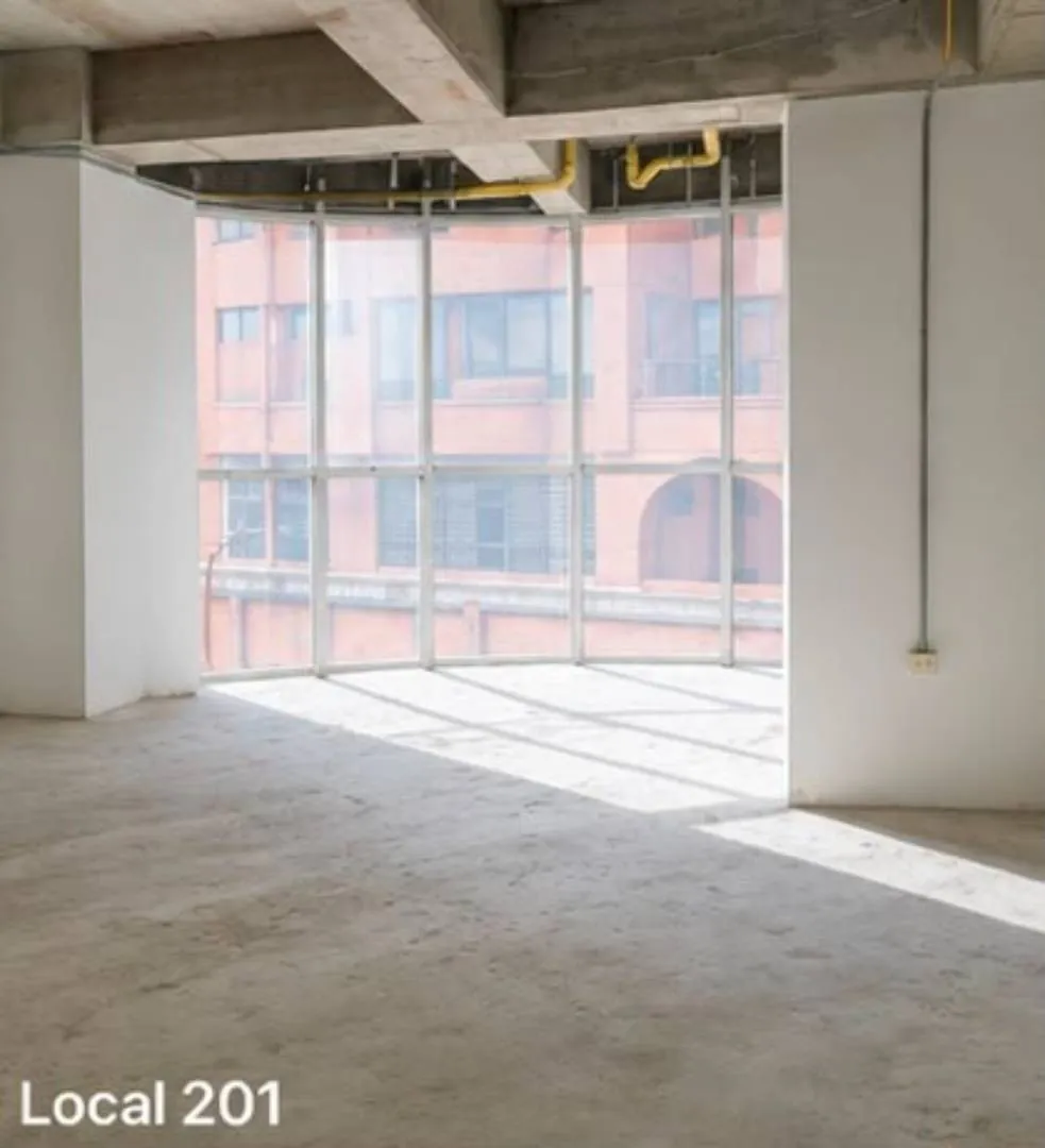Local en Arriendo en Los Alpes, Pereira, 518,0 m² — CREBI