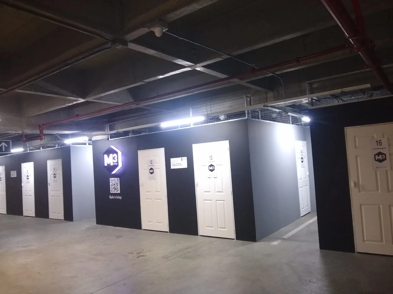 Bodega en Arriendo en Robledo, Medellín, 52,0 m² — CREBI