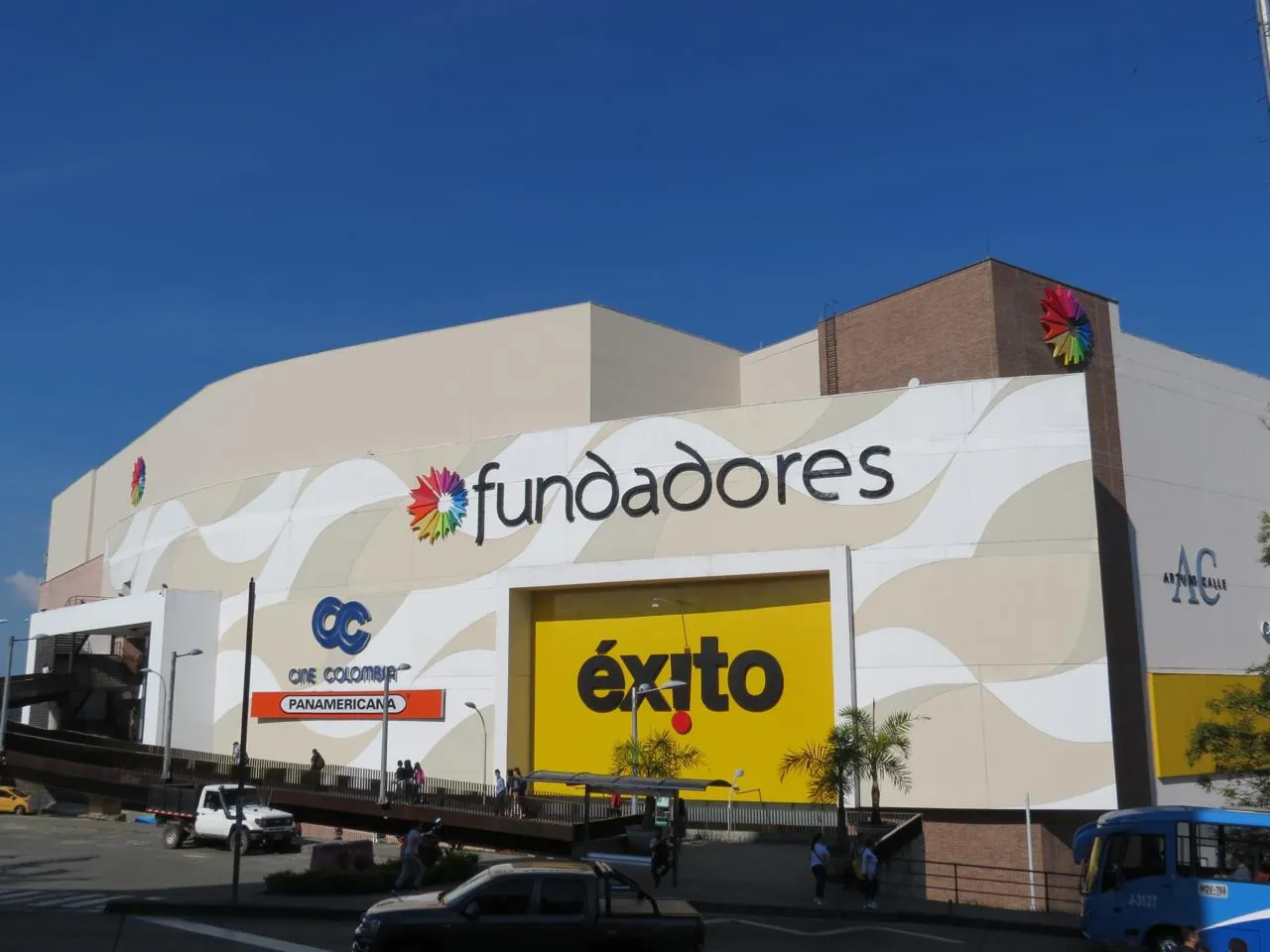 Bodega en Arriendo en Fundadores, Manizales, 4,0 m² — CREBI