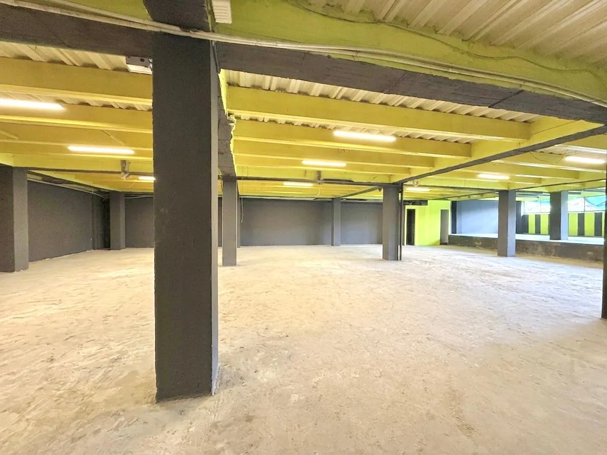 Local en Arriendo en Laureles II, Pereira, 380,0 m² — CREBI